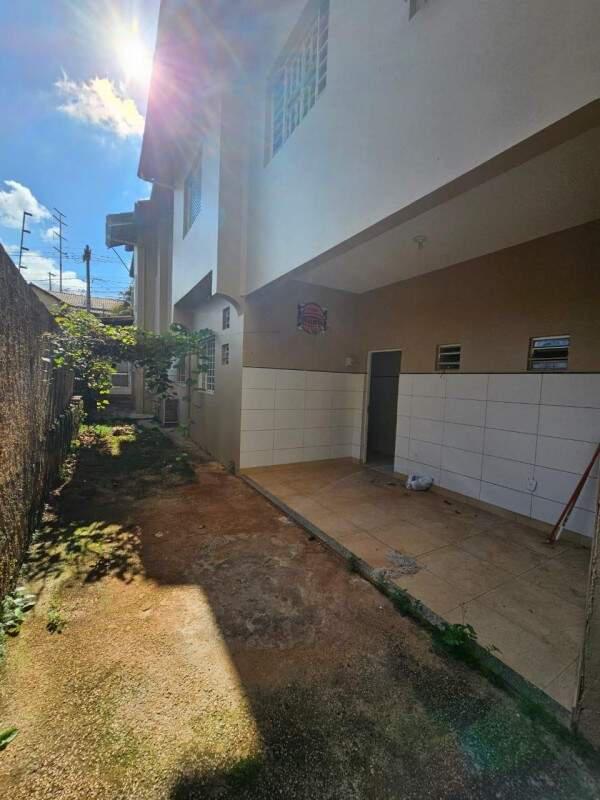 Casa, Camargos, 3 Quartos, 2 Vagas, 1 Suíte