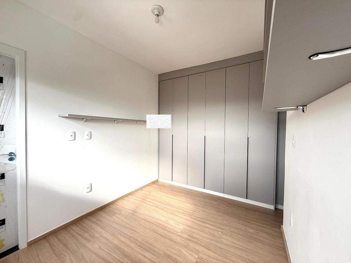 Apartamento, Estoril, 2 Quartos, 1 Vaga, 1 Suíte