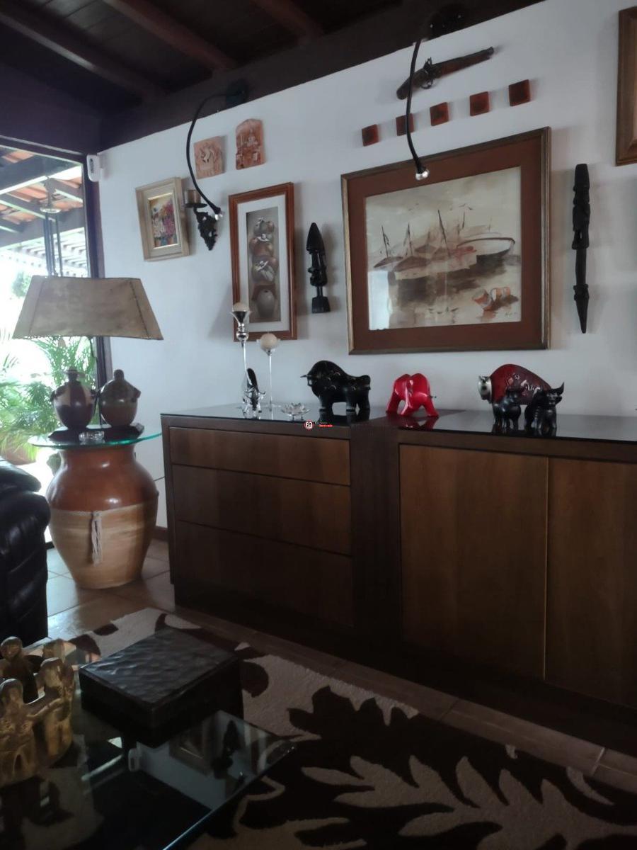 Casa, Pampulha, 5 Quartos, 4 Vagas, 2 Suítes