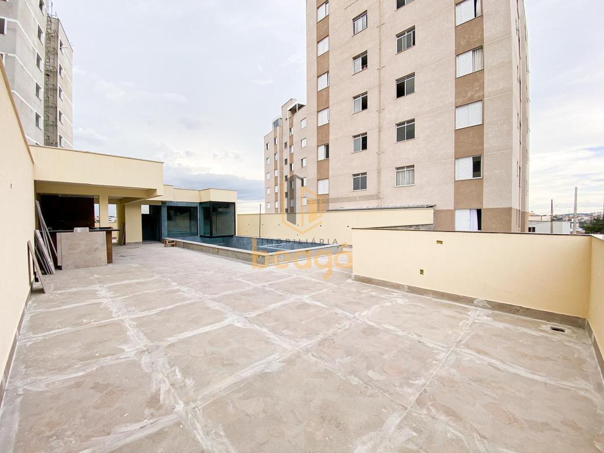 Apartamento, Serrano, 2 Quartos, 2 Vagas
