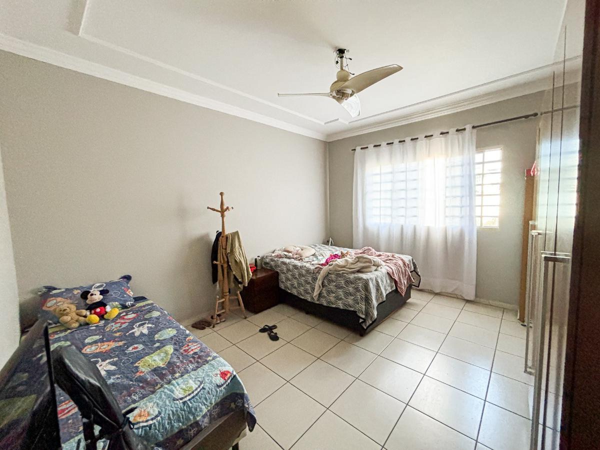 Casa, Novo Progresso, 3 Quartos, 6 Vagas, 1 Suíte