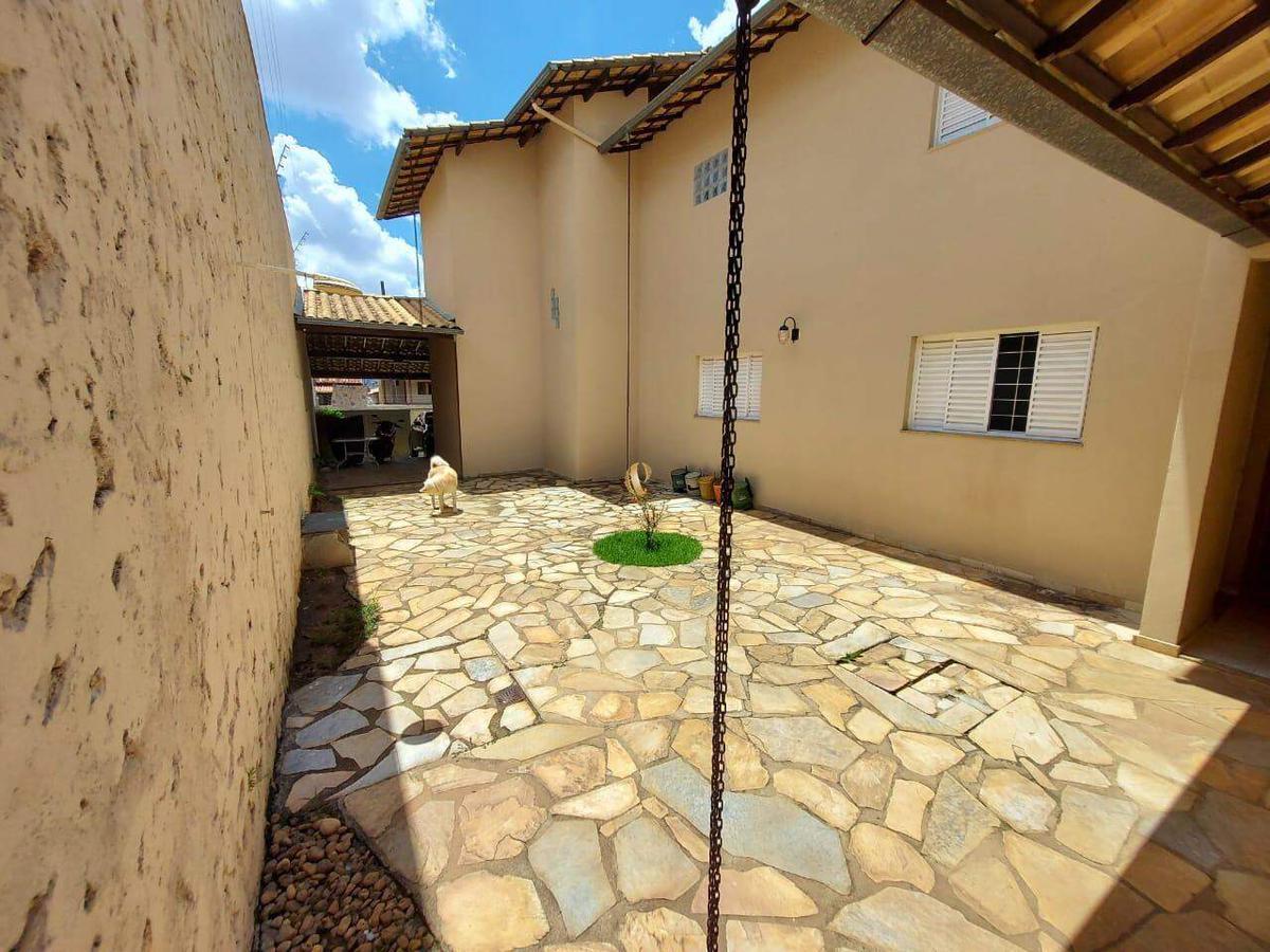 Casa, Álvaro Camargos, 4 Quartos, 2 Vagas, 1 Suíte