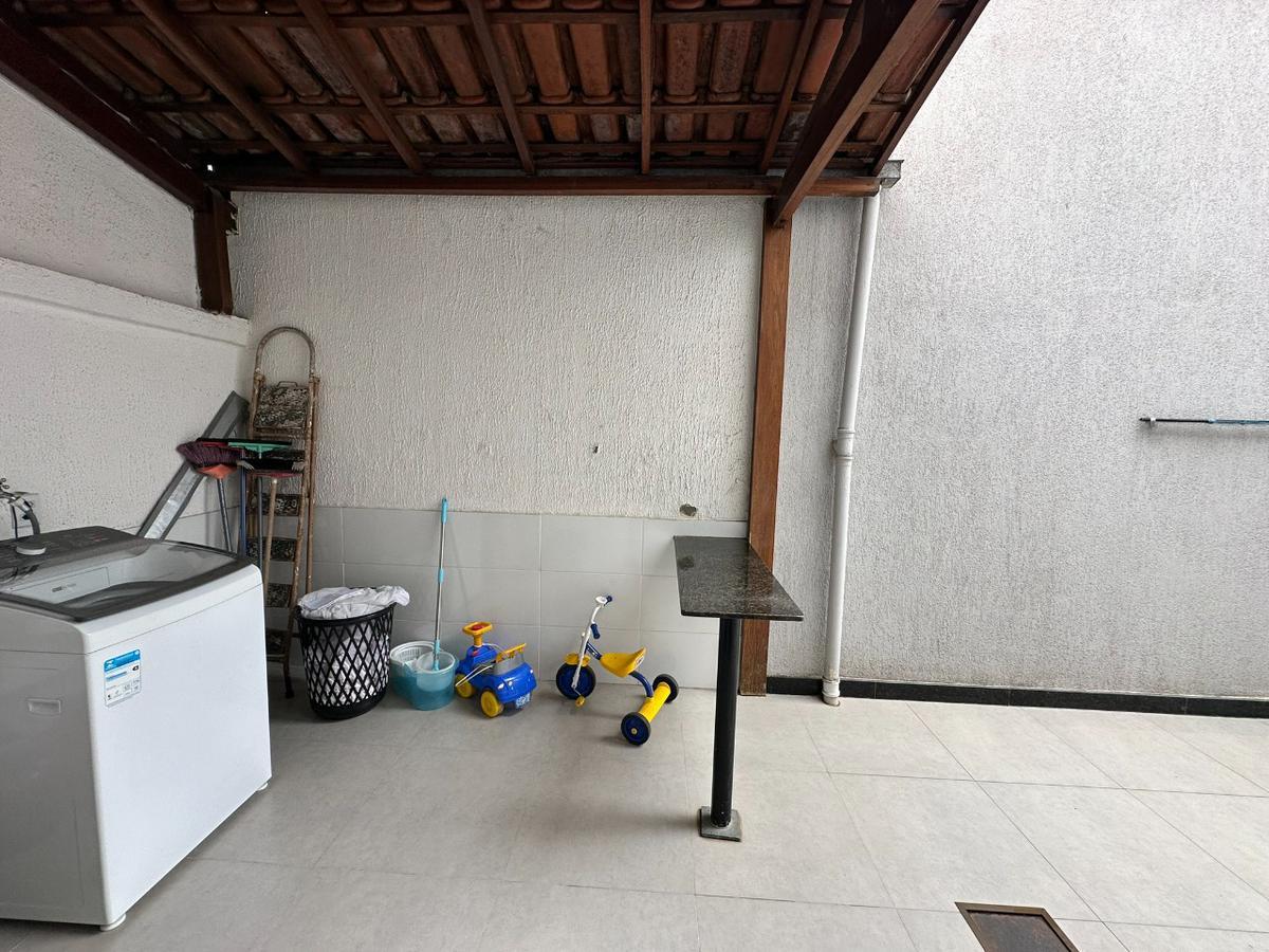 Casa, Santa Cruz, 3 Quartos, 1 Vaga, 1 Suíte