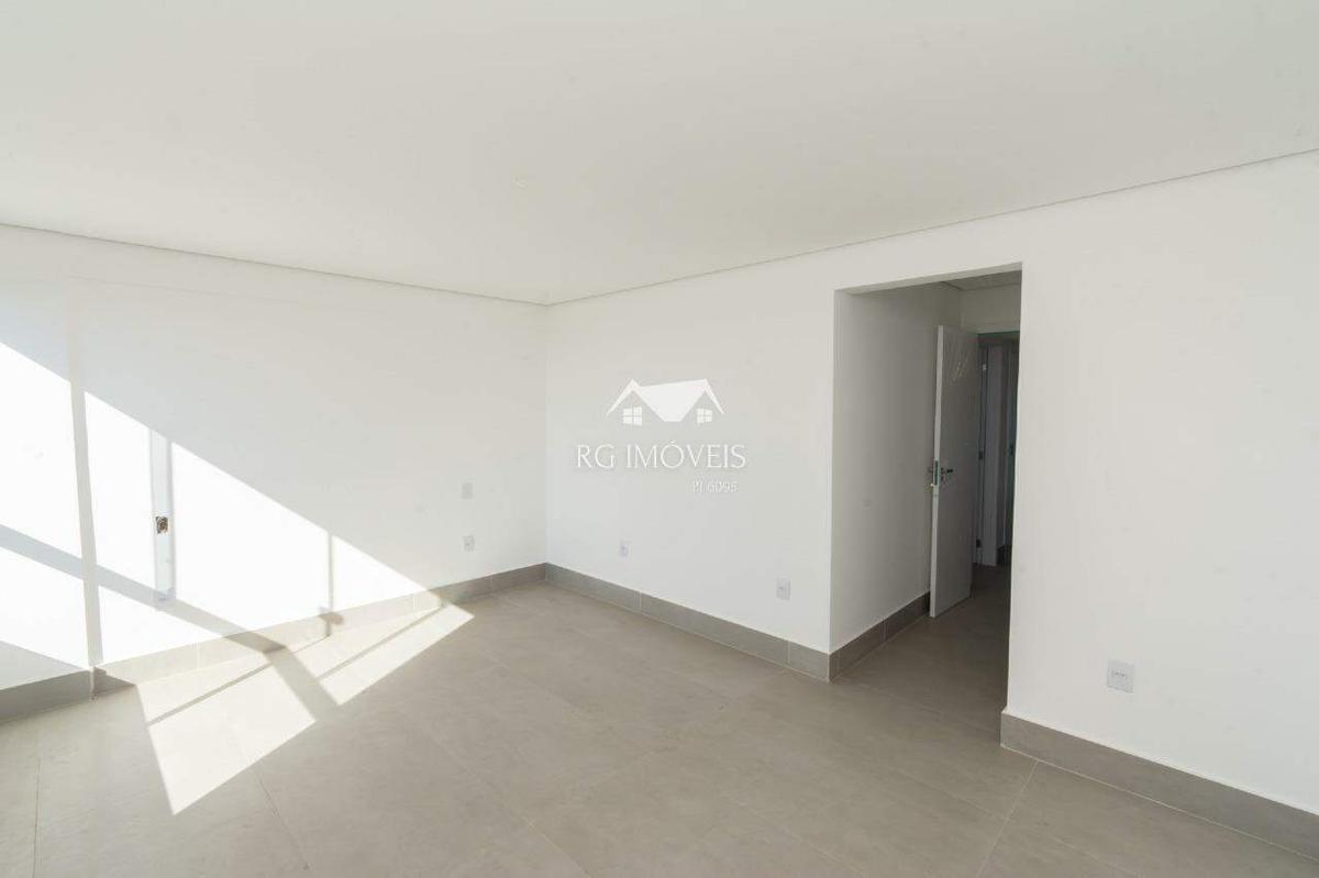 Cobertura, Barreiro, 3 Quartos, 4 Vagas, 1 Suíte