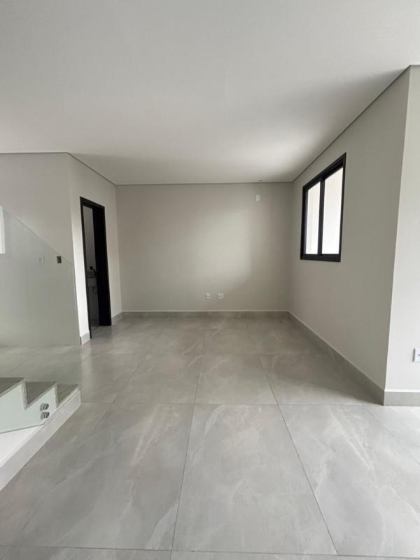 Casa, Itapoã, 3 Quartos, 2 Vagas, 1 Suíte