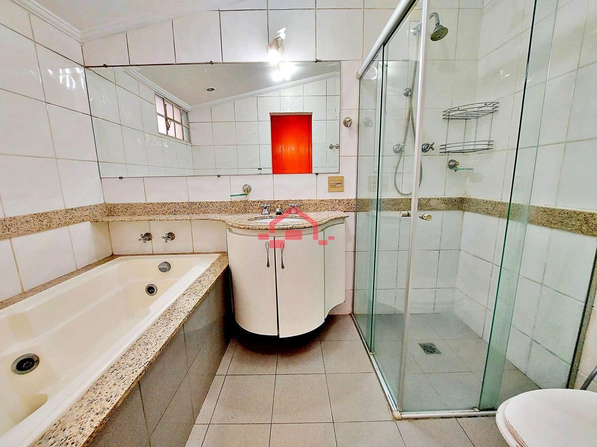 Casa, Carlos Prates, 3 Quartos, 2 Vagas, 1 Suíte