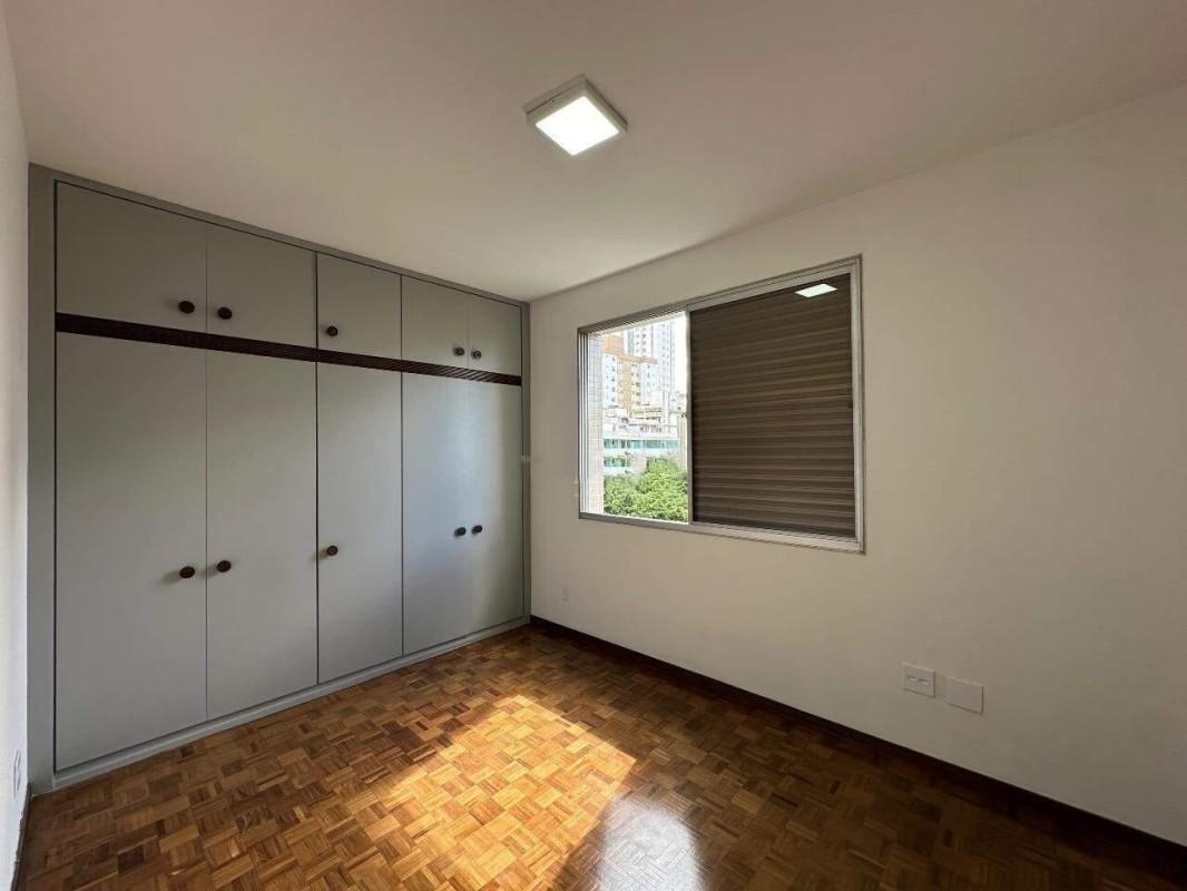 Apartamento, Funcionários, 4 Quartos, 2 Vagas, 1 Suíte