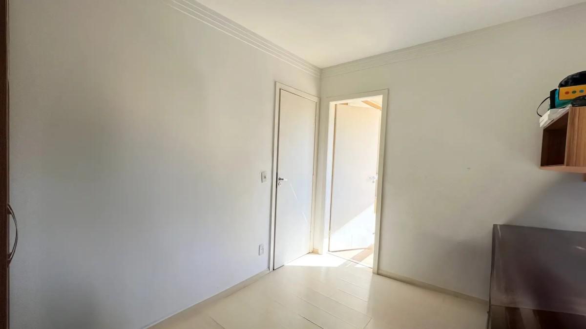 Casa, Buritis, 4 Quartos, 2 Vagas, 1 Suíte