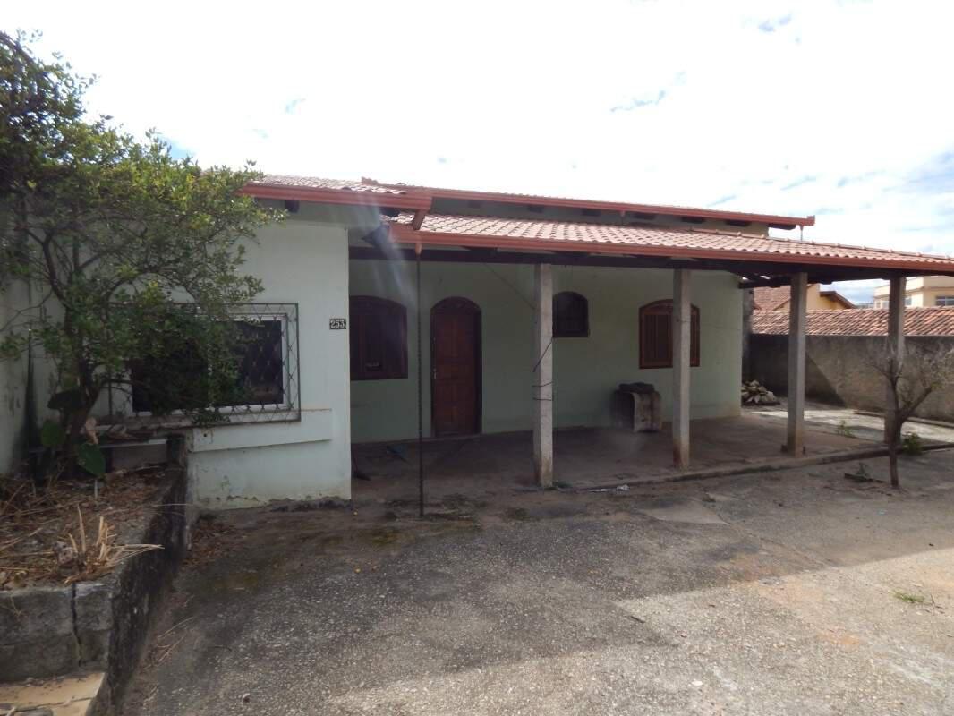 Casa, Novo Eldorado, 3 Quartos, 6 Vagas