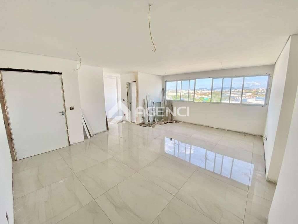 Apartamento, Cabral, 5 Quartos, 0 Vaga, 2 Suítes