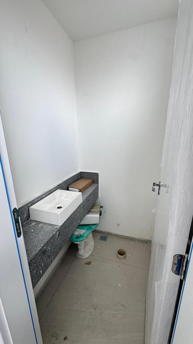 Cobertura, Alto Caiçaras, 3 Quartos, 2 Vagas, 1 Suíte