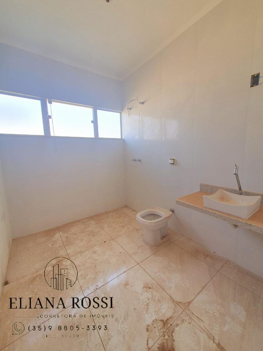 Casa, Centro, 3 Quartos, 2 Vagas, 1 Suíte