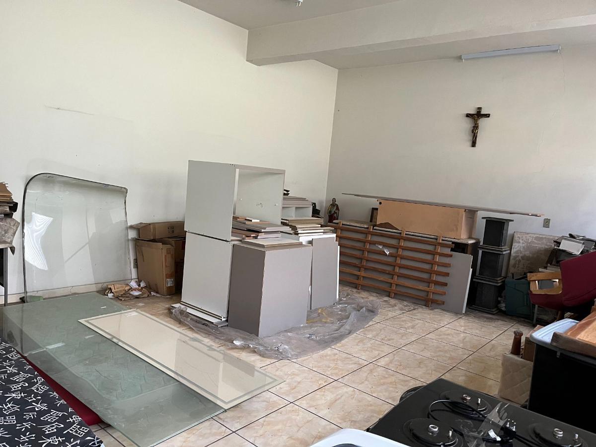 Galpão, São Francisco, 1 Quarto, 6 Vagas