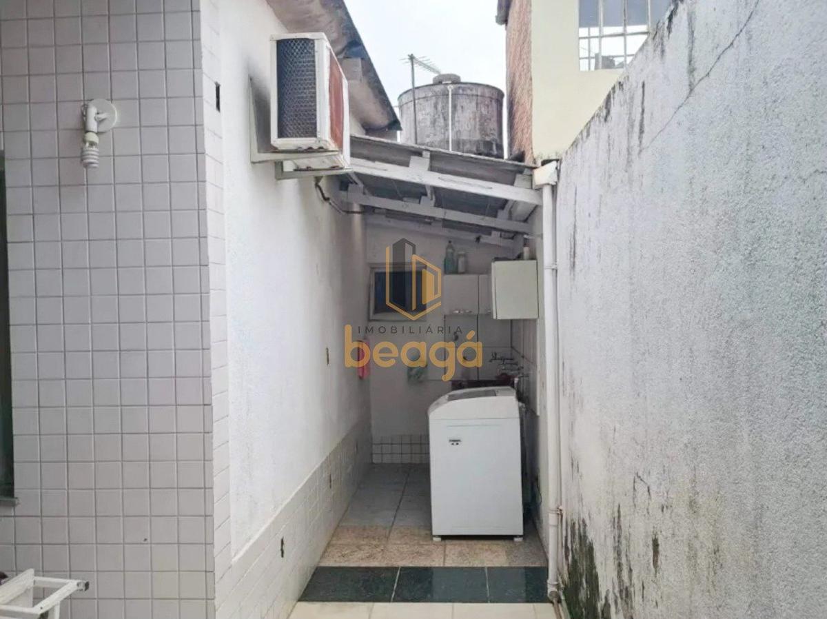 Casa, Camargos, 2 Quartos, 3 Vagas, 1 Suíte