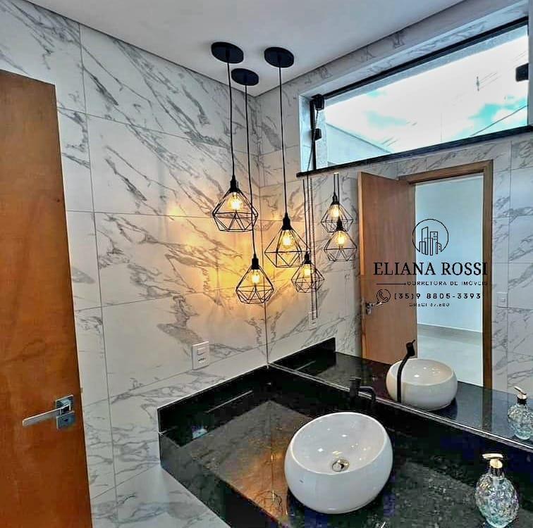 Casa, Centro, 3 Quartos, 6 Vagas, 1 Suíte