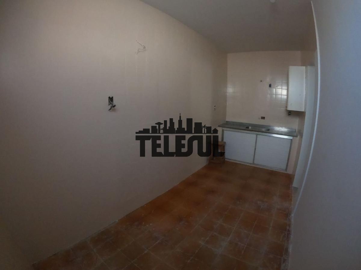 Casa, Centro, 3 Quartos, 0 Vaga
