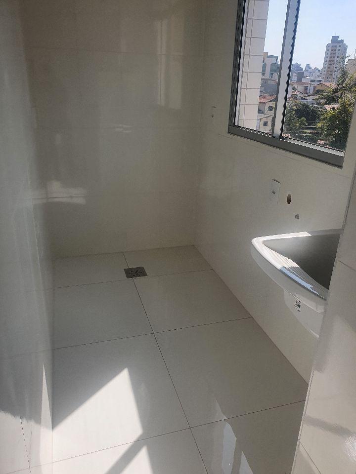 Apartamento, Sagrada Família, 3 Quartos, 2 Vagas, 1 Suíte