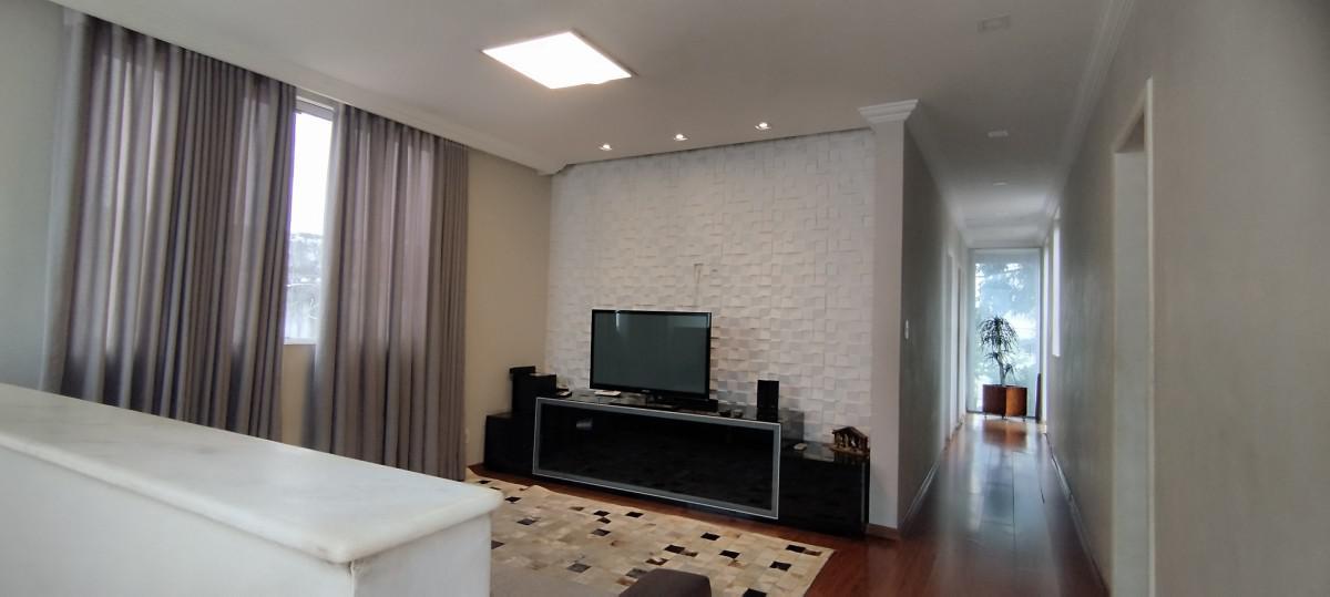 Casa, Cabral, 4 Quartos, 4 Vagas, 1 Suíte