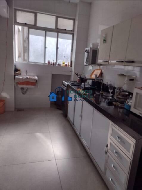 Apartamento, Centro, 3 Quartos, 0 Vaga, 1 Suíte