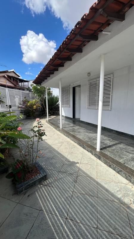 Casa, Cachoeirinha, 4 Quartos, 4 Vagas