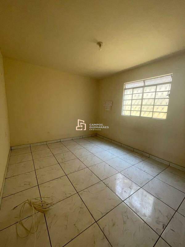 Casa Comercial, Jardim Industrial, 3 Quartos, 5 Vagas, 1 Suíte