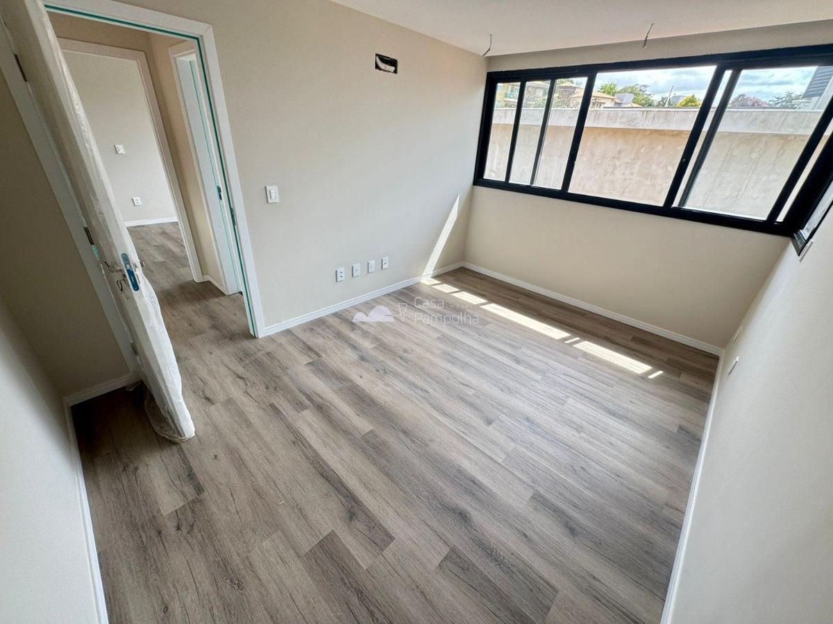 Casa, Trevo, 4 Quartos, 4 Vagas, 2 Suítes