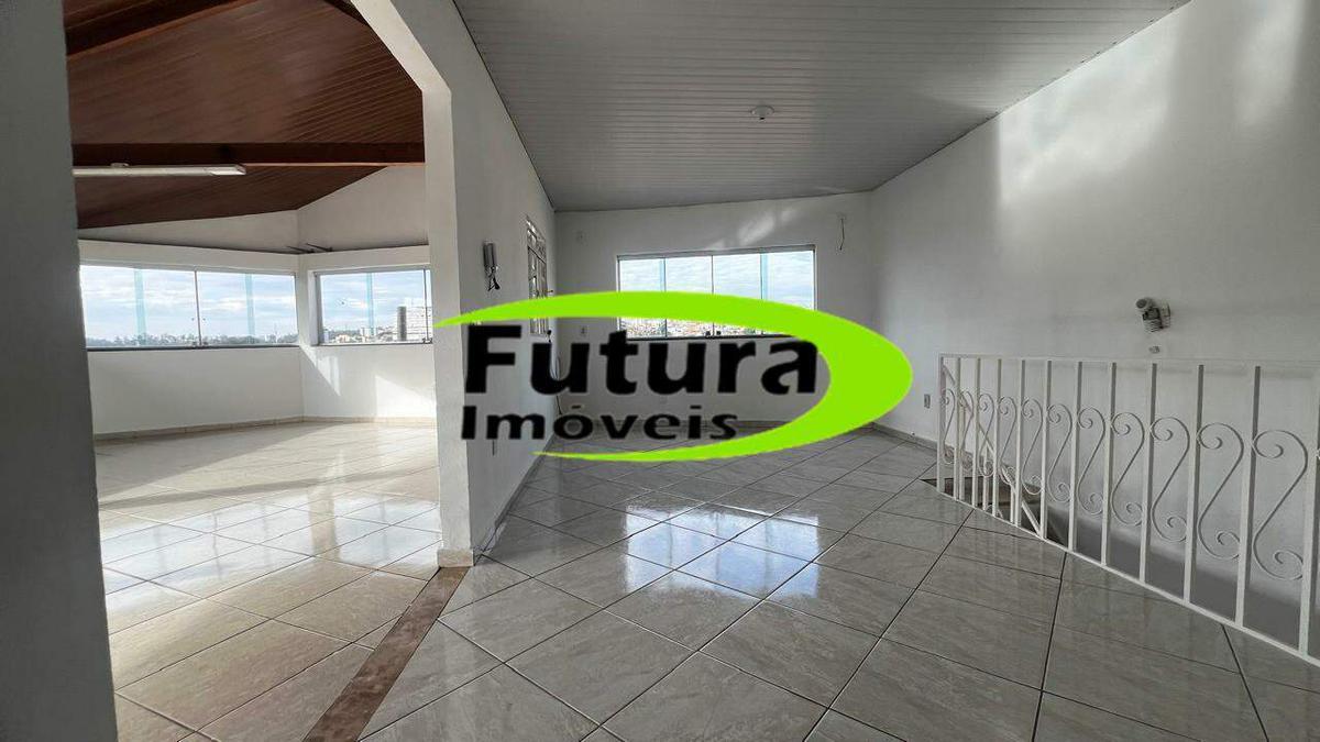 Casa, Miramar (barreiro), 4 Quartos, 2 Vagas, 2 Suítes