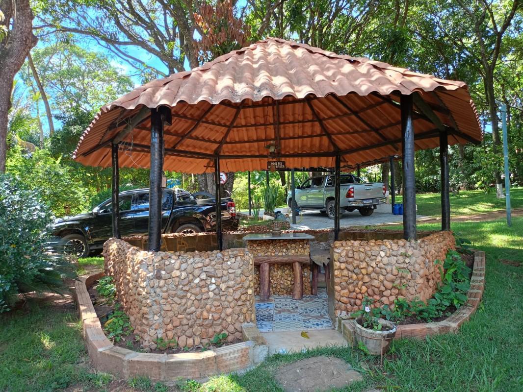 Fazenda, Ravena, 5 Quartos, 2 Vagas, 4 Suítes