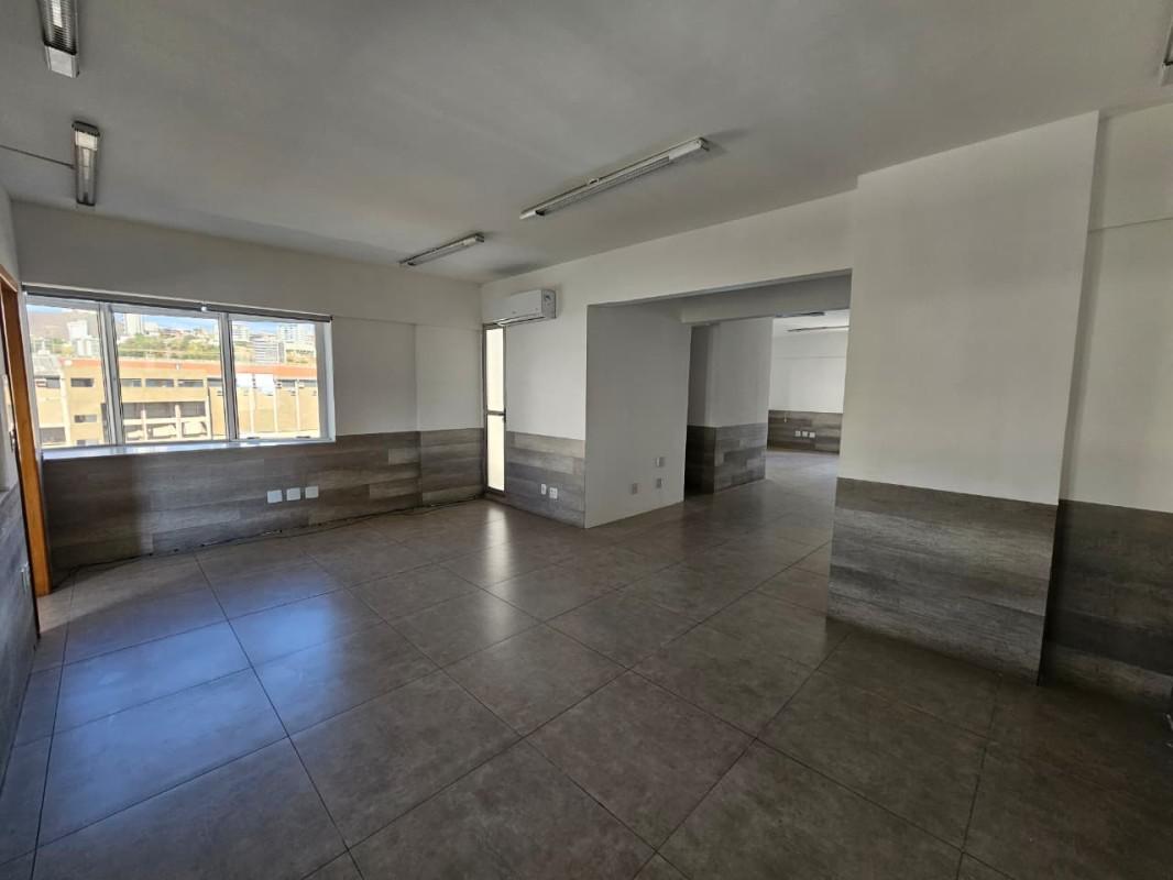 Sala, Estoril, 0 Quarto, 0 Vaga