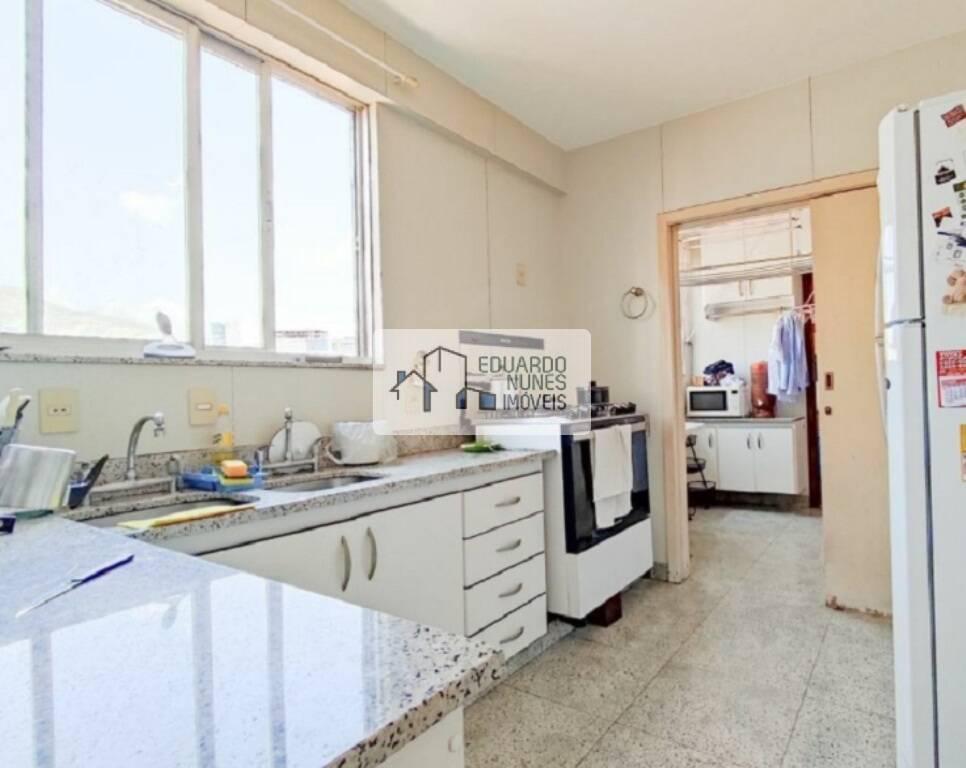 Apartamento, Cruzeiro, 4 Quartos, 3 Vagas, 1 Suíte