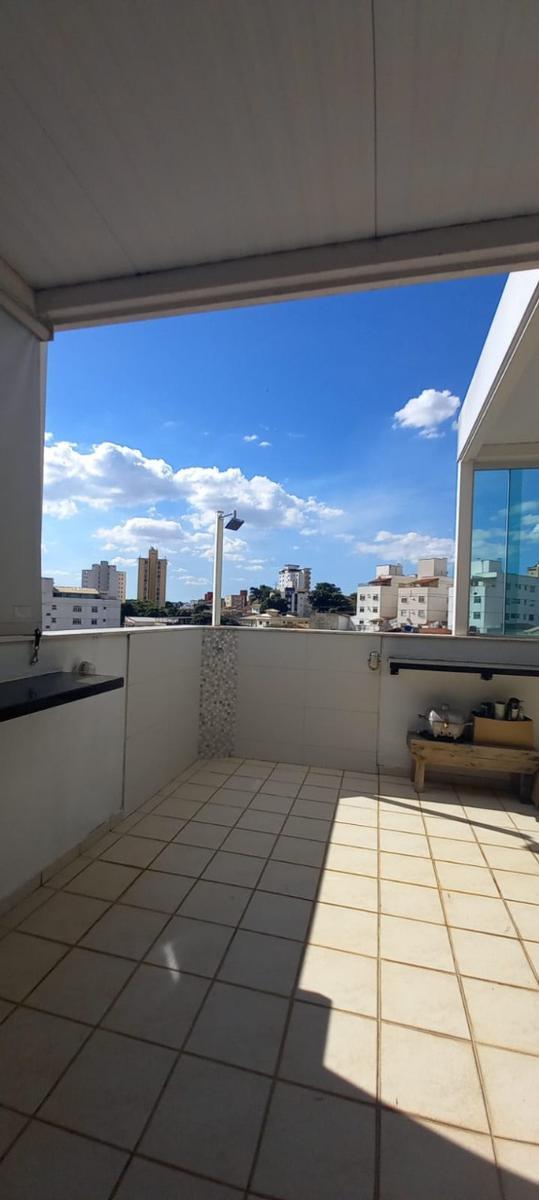 Cobertura, Boa Vista, 3 Quartos, 2 Vagas, 1 Suíte