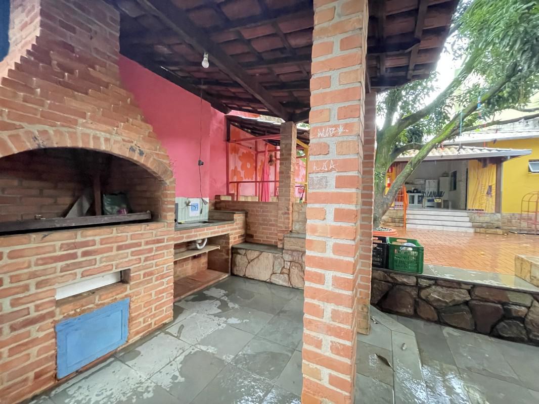 Casa, Sagrada Família, 3 Quartos, 2 Vagas, 2 Suítes