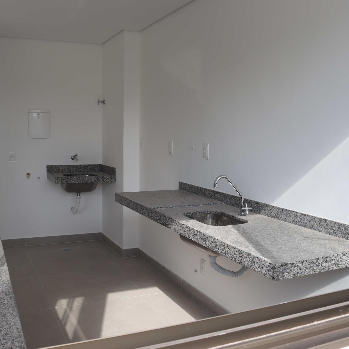 Apartamento, Sagrada Família, 2 Quartos, 2 Vagas, 1 Suíte
