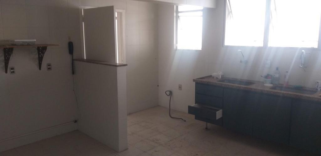 Cobertura, Luxemburgo, 3 Quartos, 2 Vagas, 1 Suíte