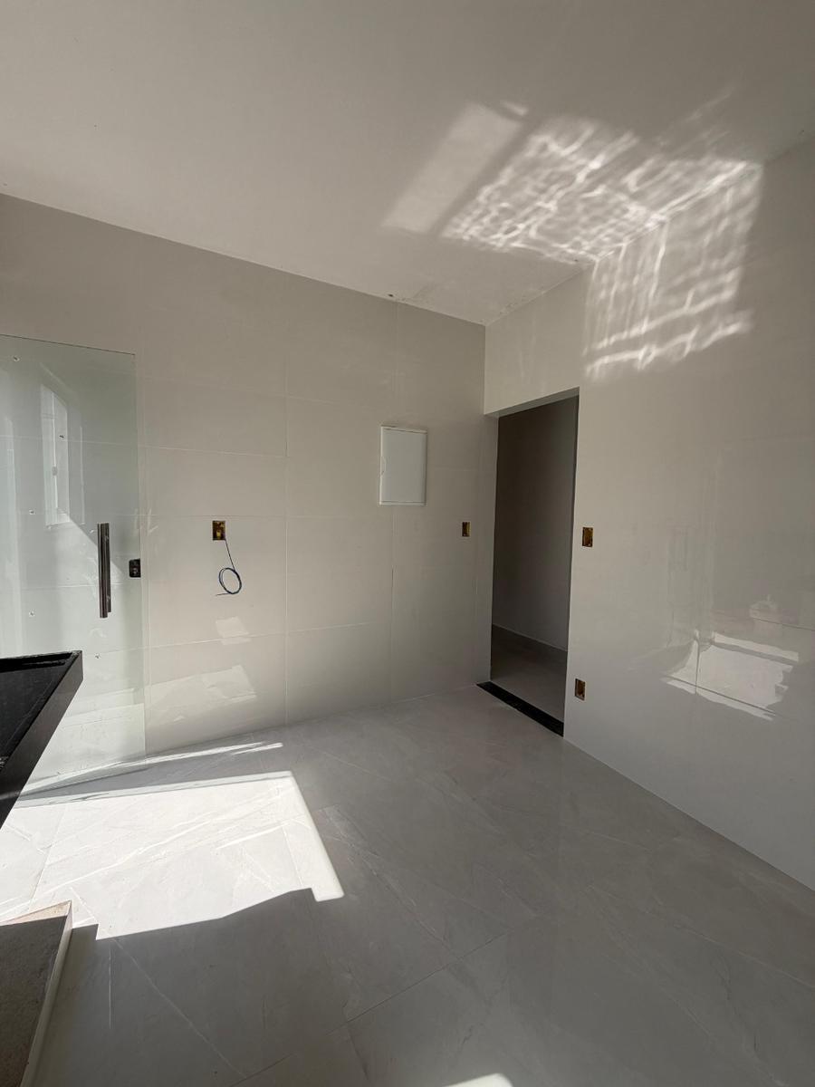 Casa, Vida Nova, 3 Quartos, 4 Vagas, 1 Suíte