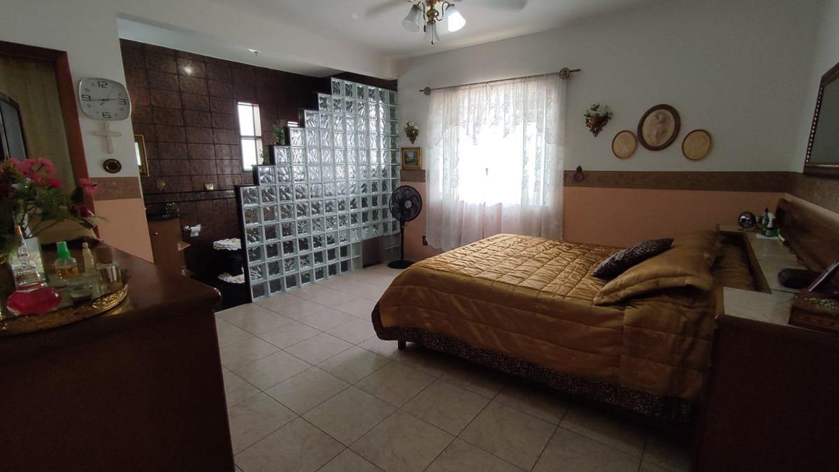 Casa, Serrano, 3 Quartos, 8 Vagas, 1 Suíte