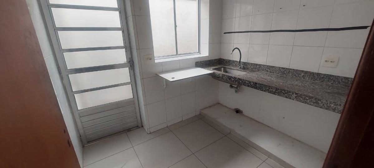 Casa Comercial, Funcionários, 0 Quarto, 0 Vaga