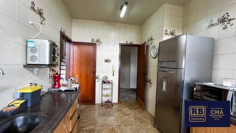 Casa, São Lucas, 4 Quartos, 5 Vagas, 3 Suítes