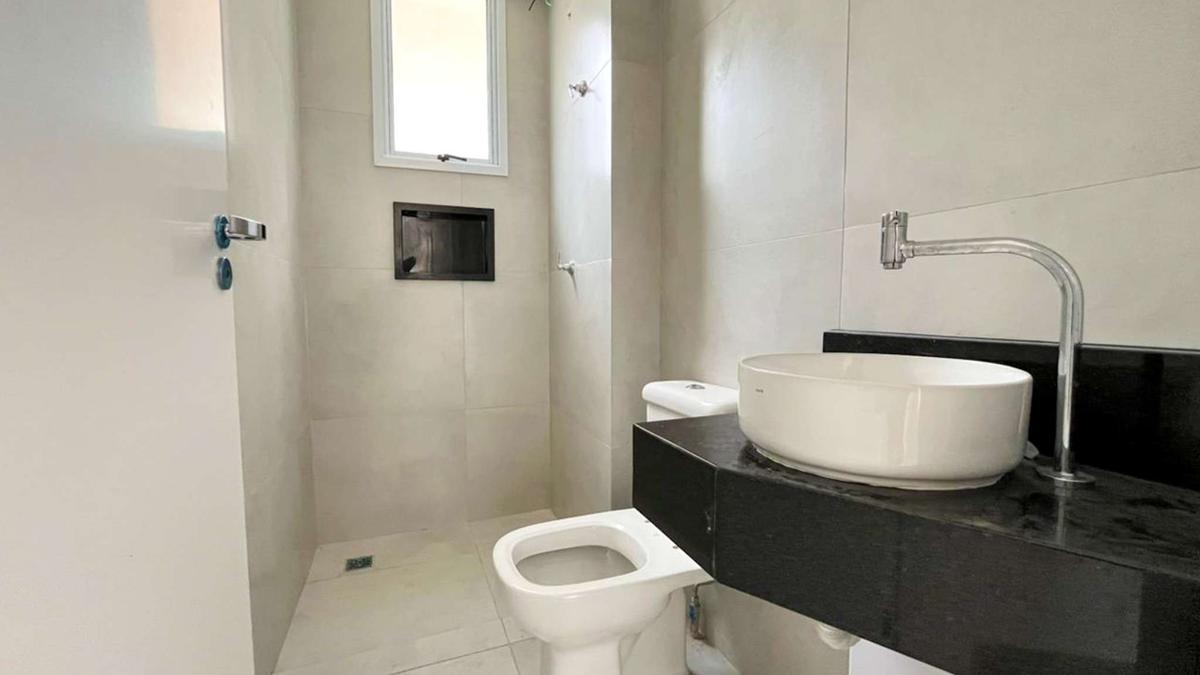 Apartamento, Casa Branca, 3 Quartos, 2 Vagas, 1 Suíte