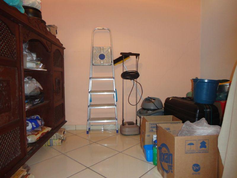 Casa, Vila Pérola, 4 Quartos, 10 Vagas, 1 Suíte