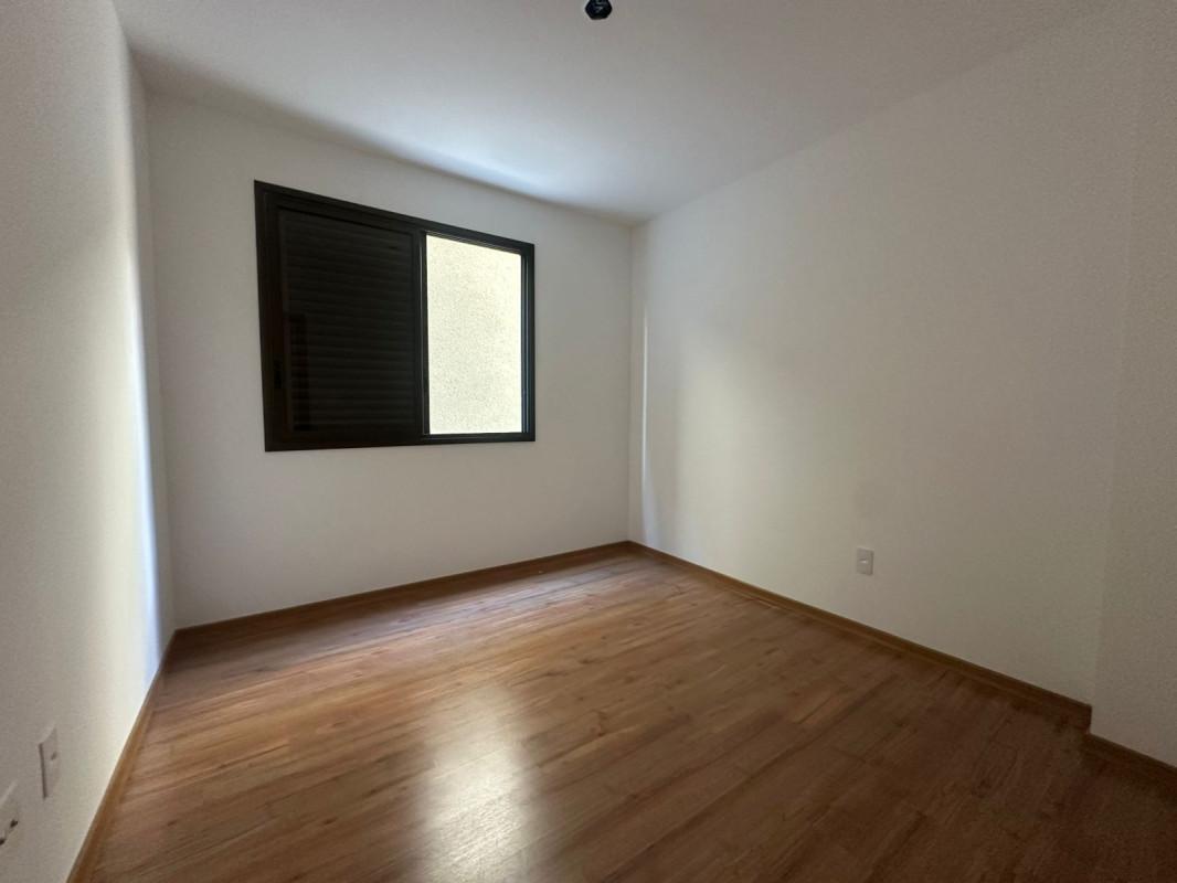 Apartamento, Esplanada, 4 Quartos, 2 Vagas, 1 Suíte