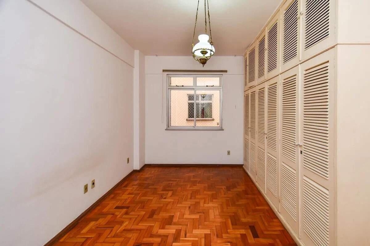 Apartamento, Centro, 2 Quartos, 0 Vaga
