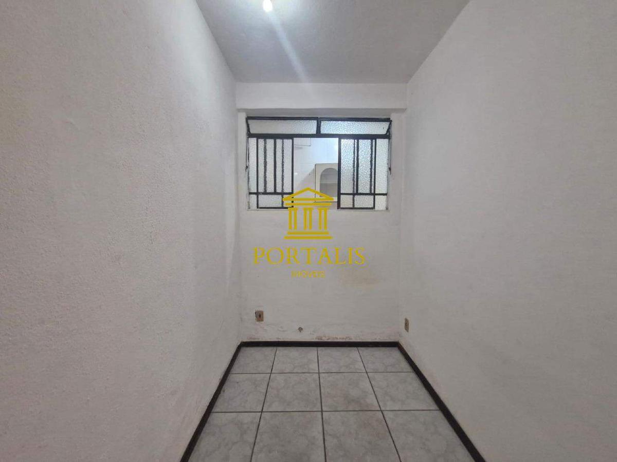 Casa, São Geraldo, 2 Quartos, 0 Vaga