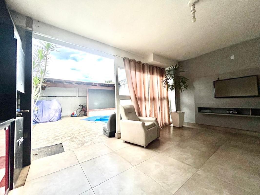 Casa, Serrano, 3 Quartos, 5 Vagas, 1 Suíte