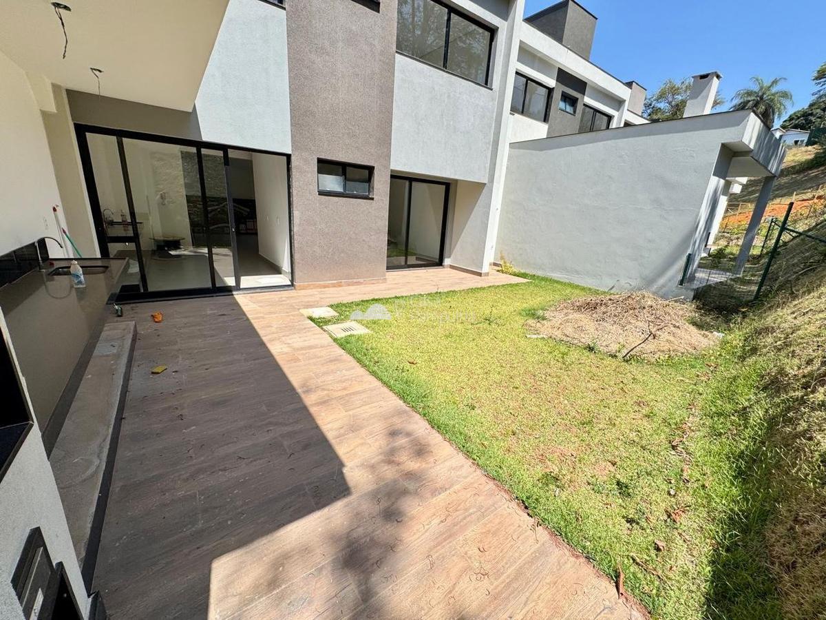Casa, Garças, 3 Quartos, 2 Vagas, 3 Suítes