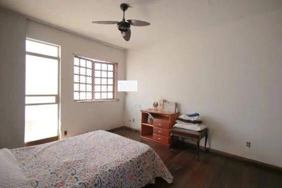Casa, Santa Lúcia, 6 Quartos, 3 Vagas, 1 Suíte
