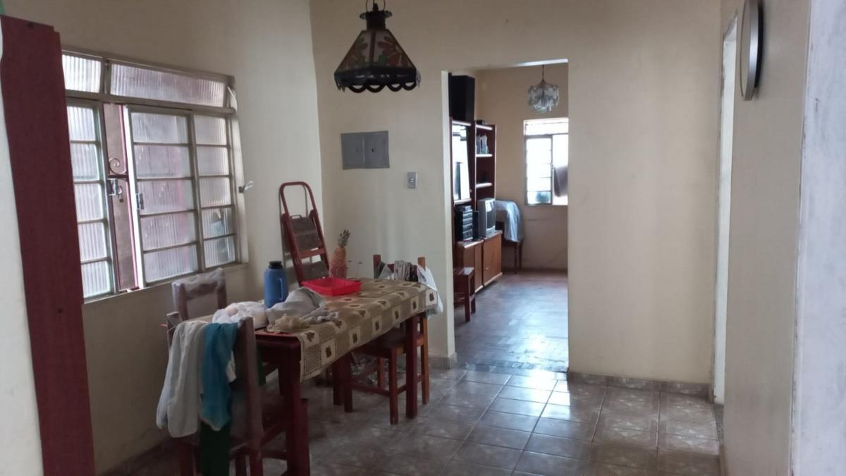 Casa, Centro, 3 Quartos, 4 Vagas, 1 Suíte