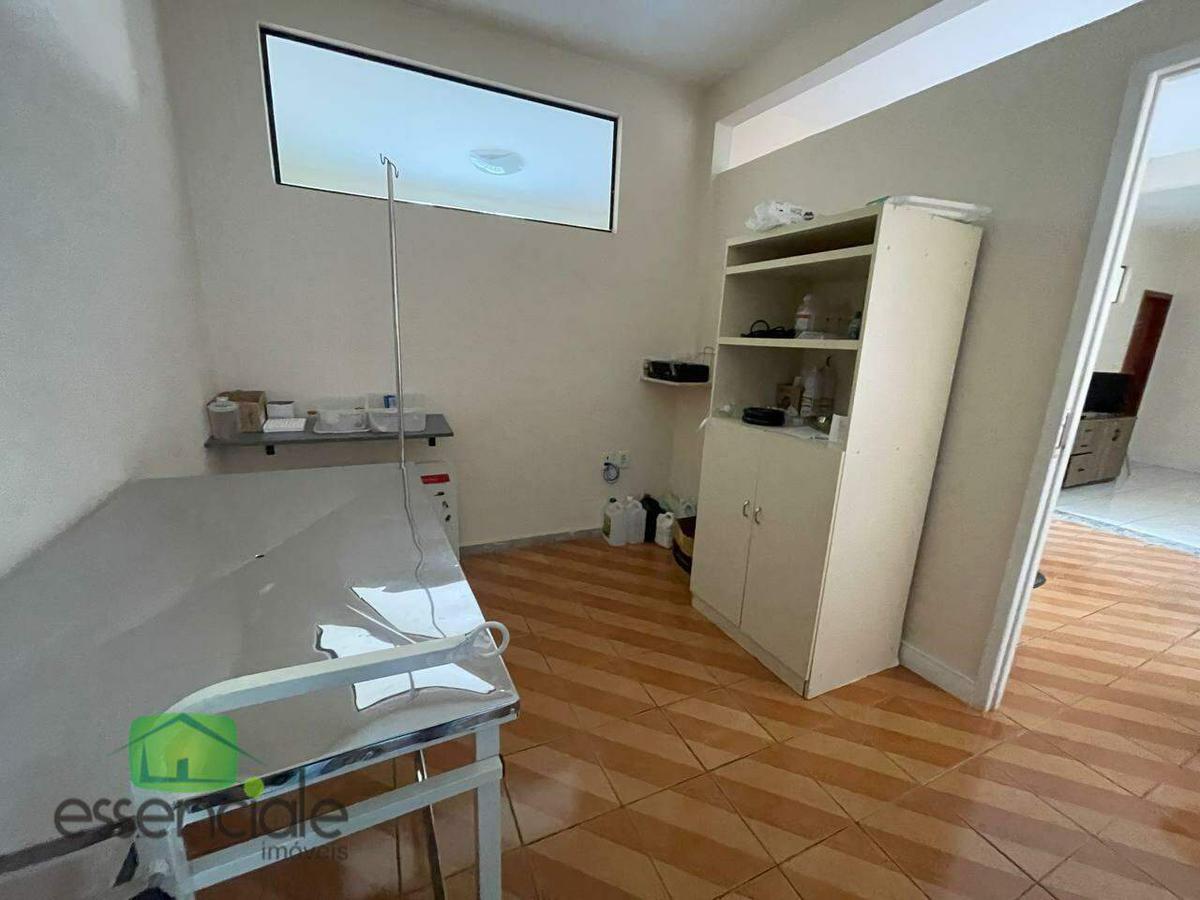Casa Comercial, Eldorado, 4 Quartos, 5 Vagas