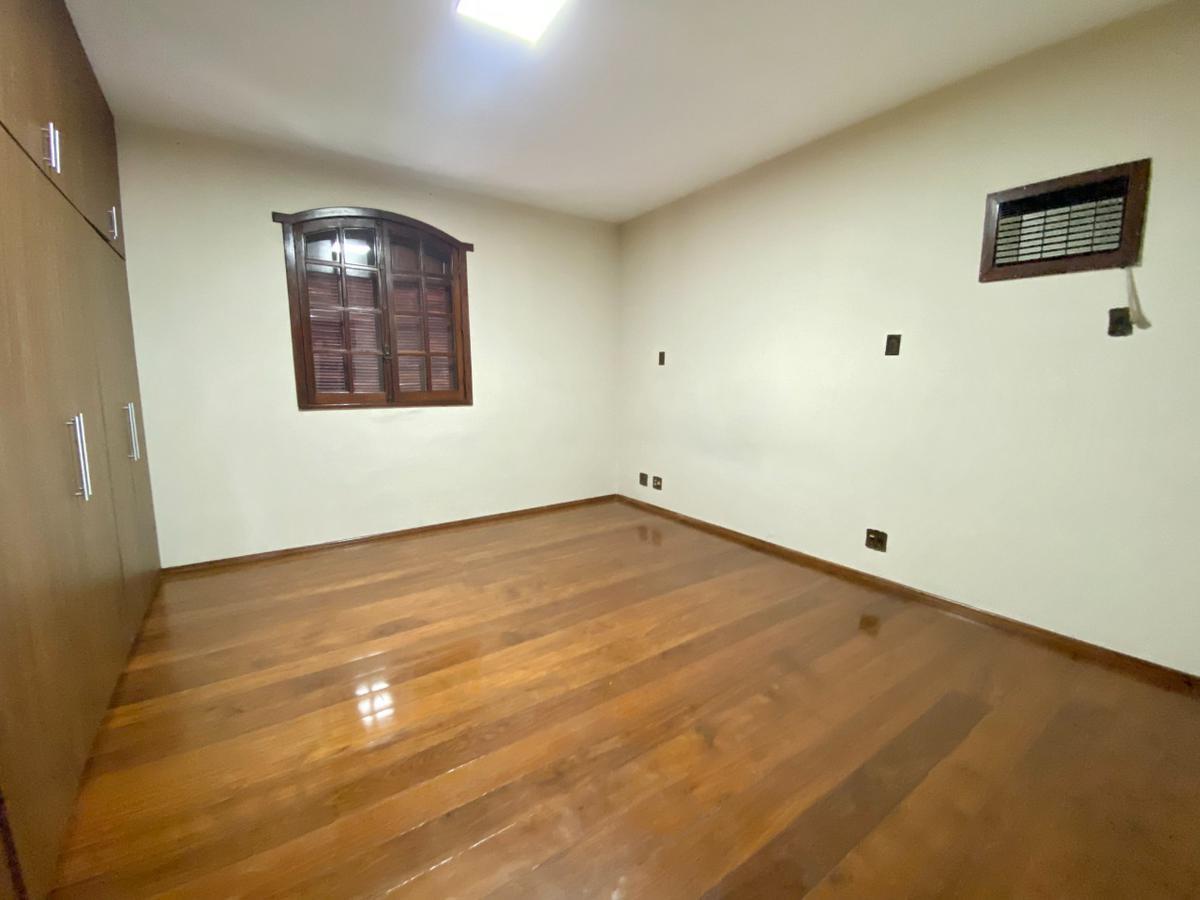 Casa, Bandeirantes (pampulha), 4 Quartos, 10 Vagas, 1 Suíte