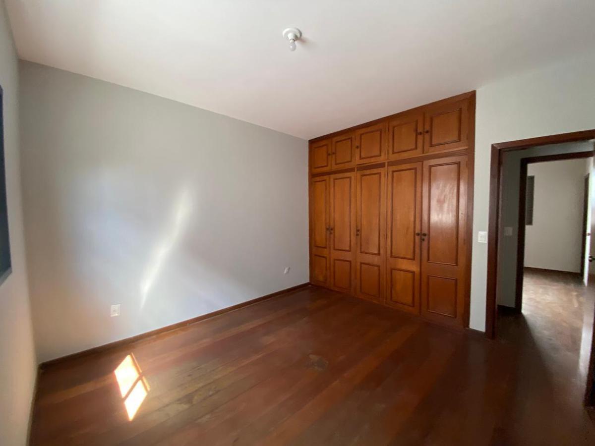 Casa, Alípio de Melo, 4 Quartos, 4 Vagas, 1 Suíte